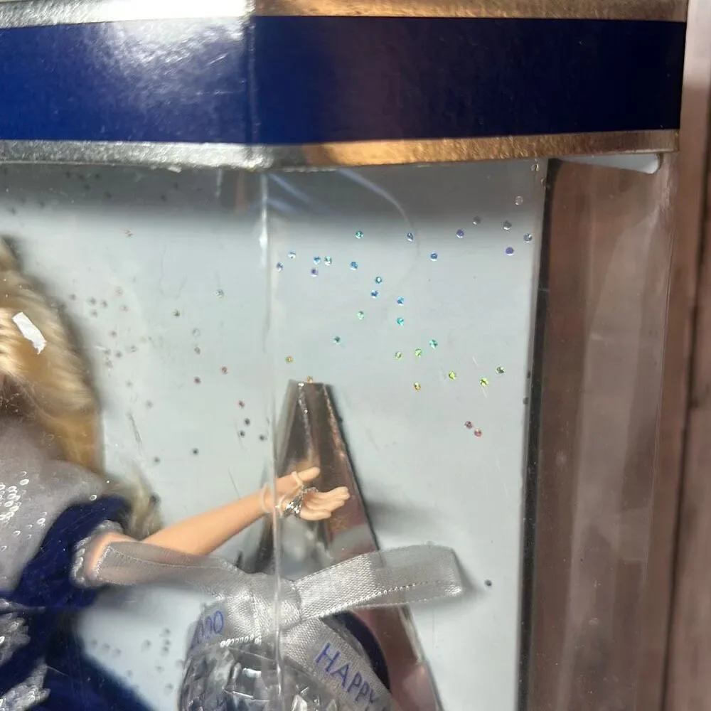 Mattel Millennium Princess Holiday Barbie Doll 2000‎ Blue Velvet Dress